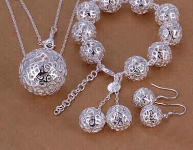 Exquisite Jewelry Silver-plated Three-dimensional Ball Pendant Jewelry - The Gear Guy